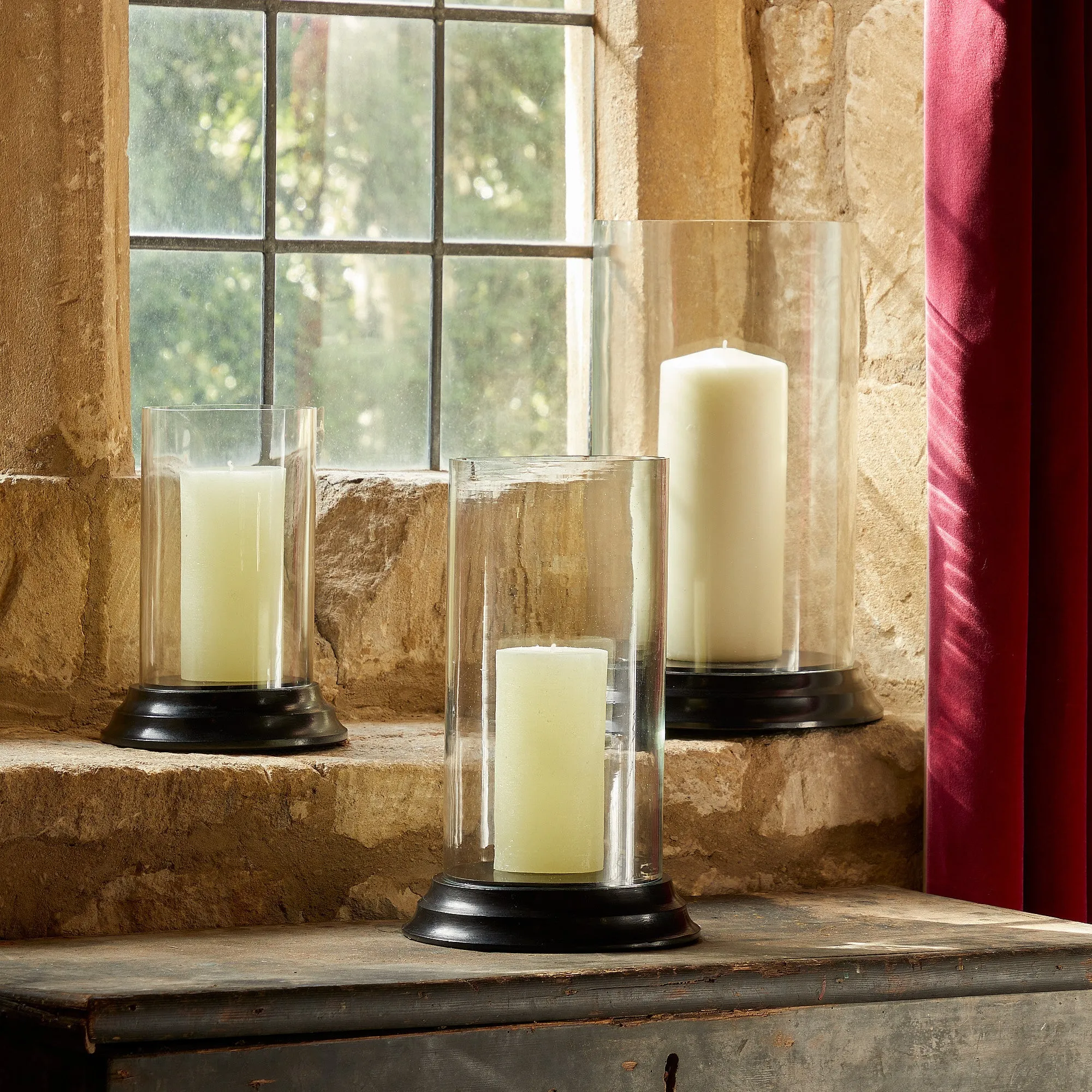 Larger Gusto storm lantern base in ebony