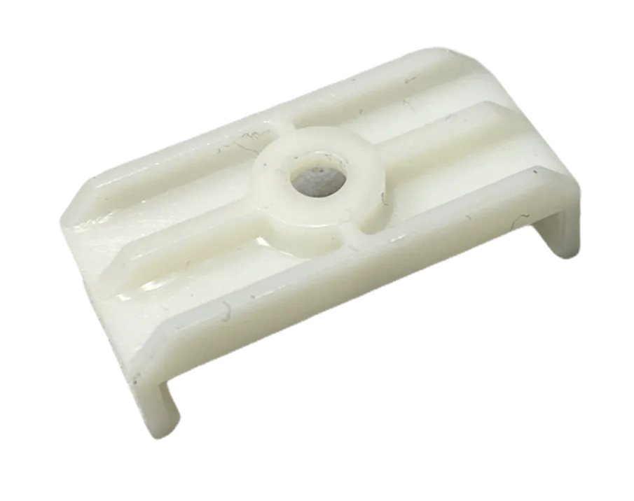 T8 Link-Able Nylon Mounting Clip (works for Quad-Row T8 Integrated LED Lamps)