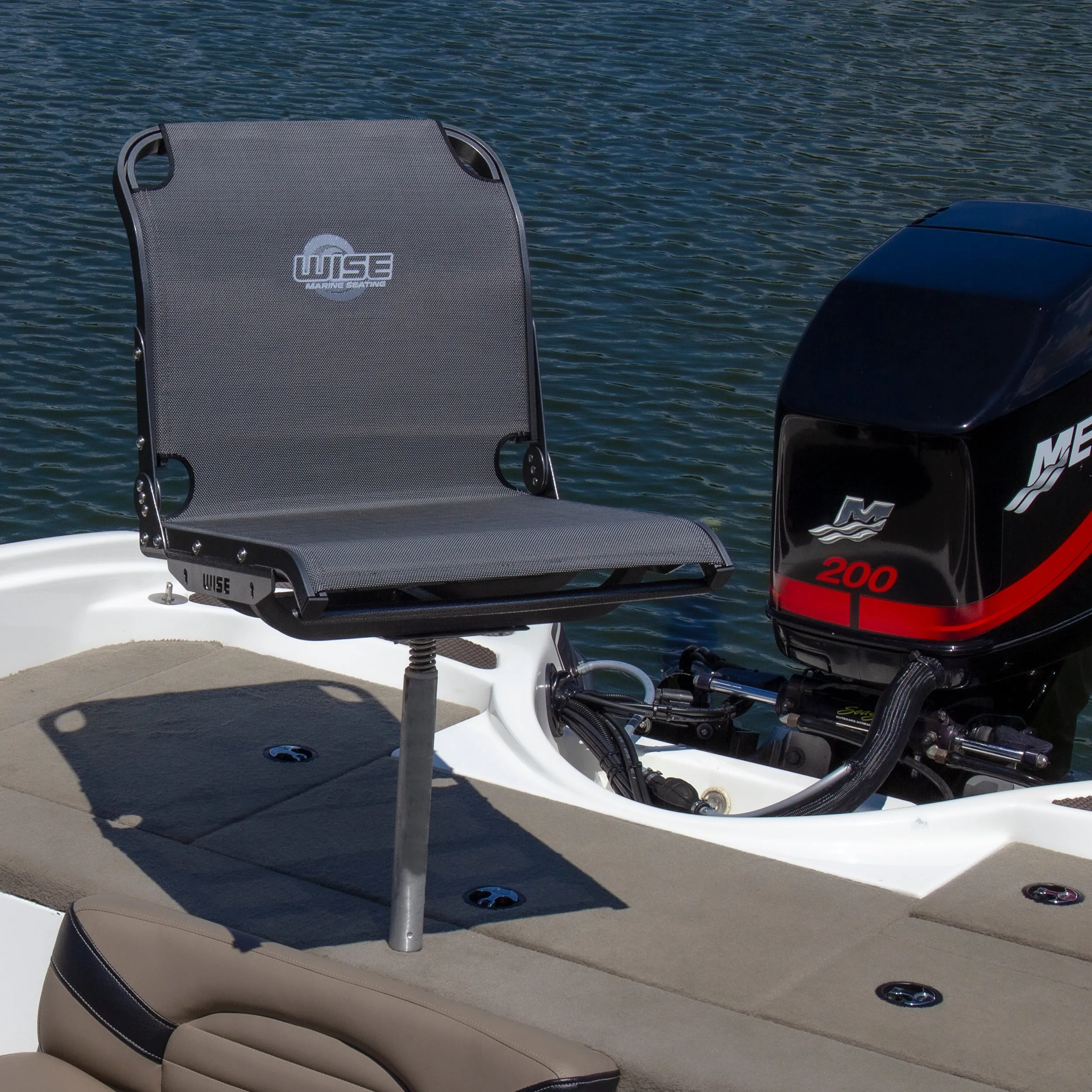Wise 3374 AeroX™ Cool-Ride Mesh Mid Back Boat Seat